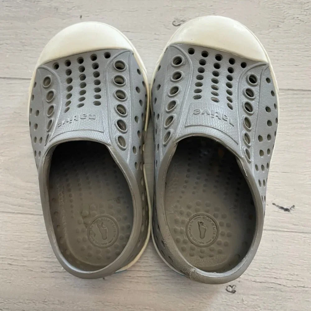 Native‎ Shoes grey little kids 4